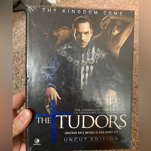 New in Plastic Tudors Season 3 DVD Boxset - Picture 1 of 2